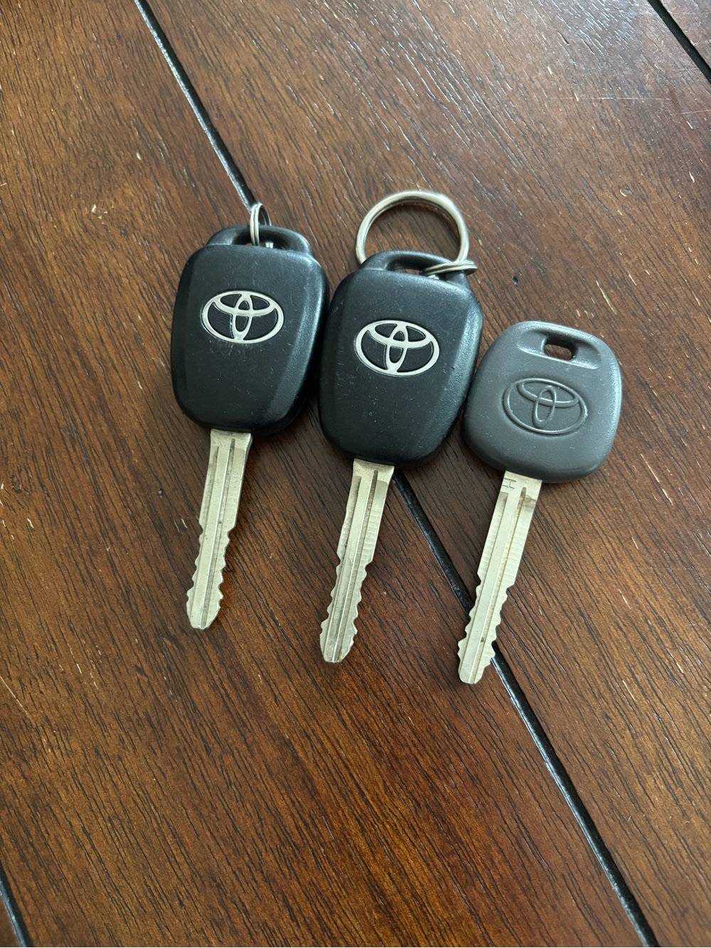 Authentic 3 Toyota Car Keys